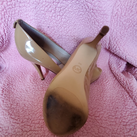 Michael Kors shoe - Picture 4 of 4